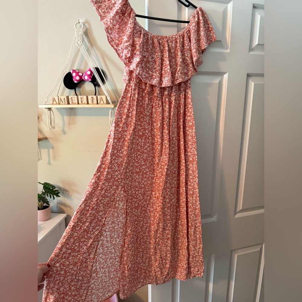 Pink floral off the shoulder slit dress